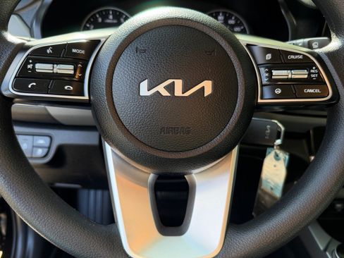 Certified 2023 Kia Seltos LX AWD/4WD image 40