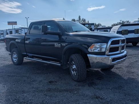 Used 2017 RAM 2500 Tradesman w/ Chrome Appearance Group AWD/4WD image 9