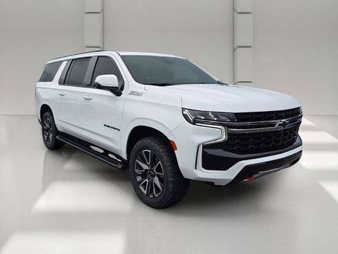 Certified 2022 Chevrolet Suburban Z71 w/ Off-Road Capability Package AWD/4WD image 7