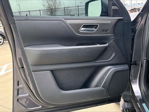 Certified 2025 INFINITI QX80 Pure image 17