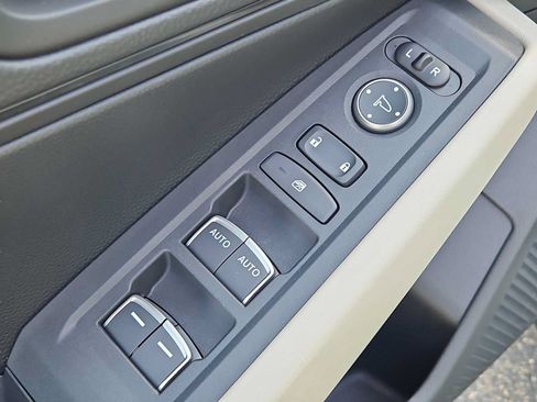 Certified 2025 Honda Accord LX image 15