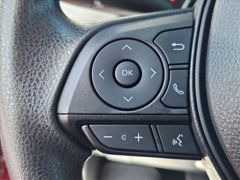 Used 2024 Toyota RAV4 XLE w/ Convenience Package image 11