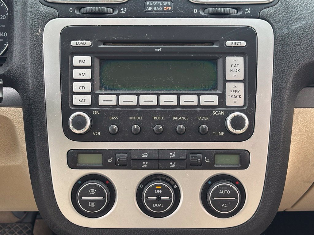 Used 2009 Volkswagen Eos Komfort FWD image 19