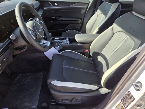 New 2026 Kia K5 GT-Line image 6