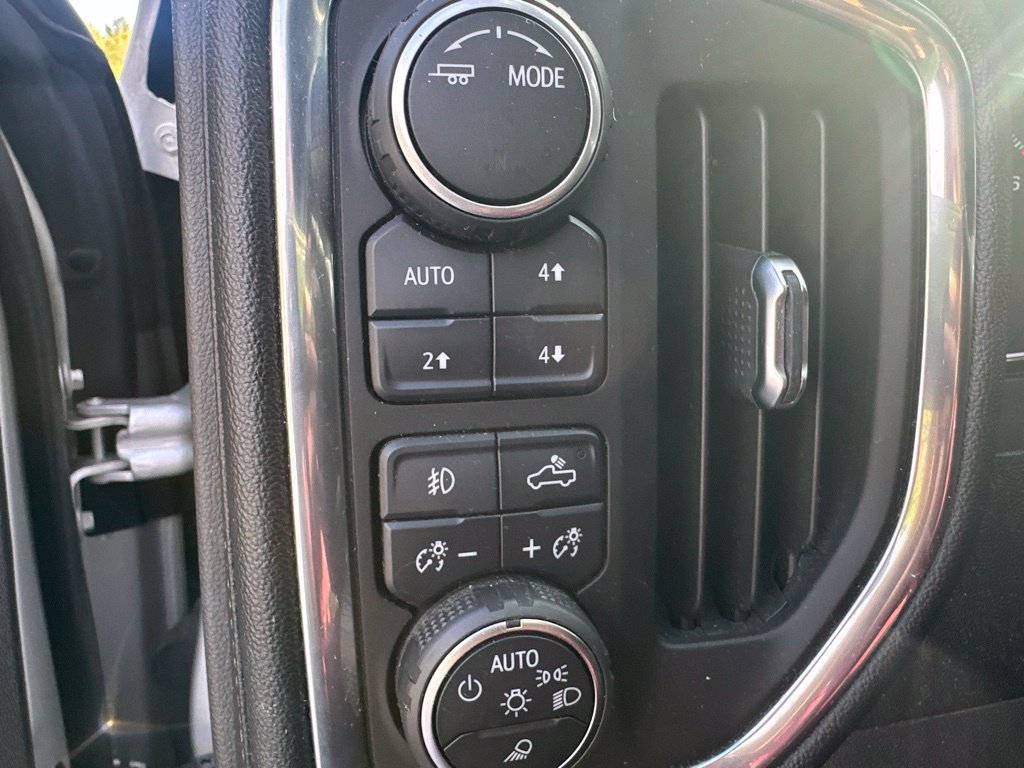 Used 2021 Chevrolet Silverado 1500 LT Trail Boss w/ Convenience Package II AWD/4WD image 17