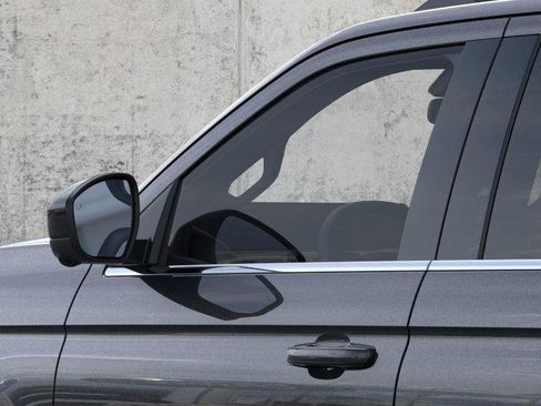 New 2025 Ford Expedition Active image 20