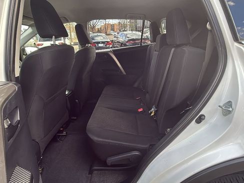 Used 2014 Toyota RAV4 LE image 12