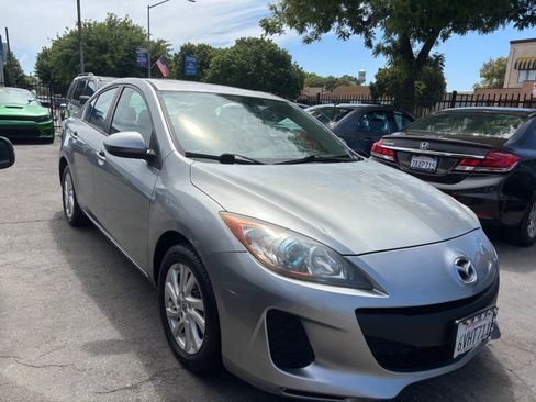 Used 2012 MAZDA MAZDA3 i Grand Touring FWD image 3