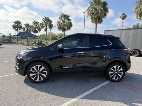 Used 2022 Buick Encore Preferred w/ Safety Package AWD/4WD image 18