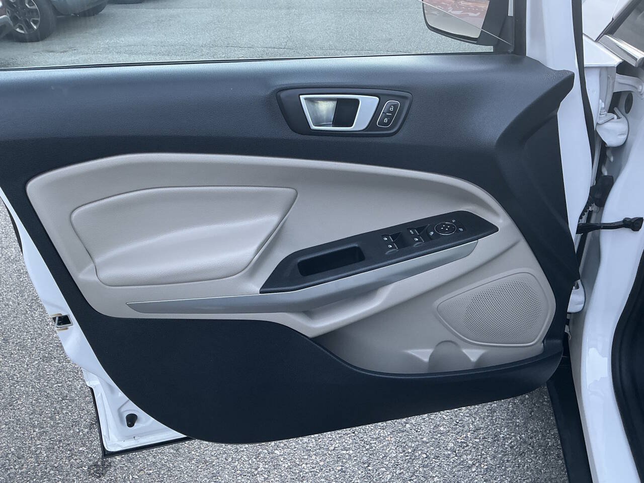 Used 2018 Ford EcoSport Titanium AWD/4WD image 16