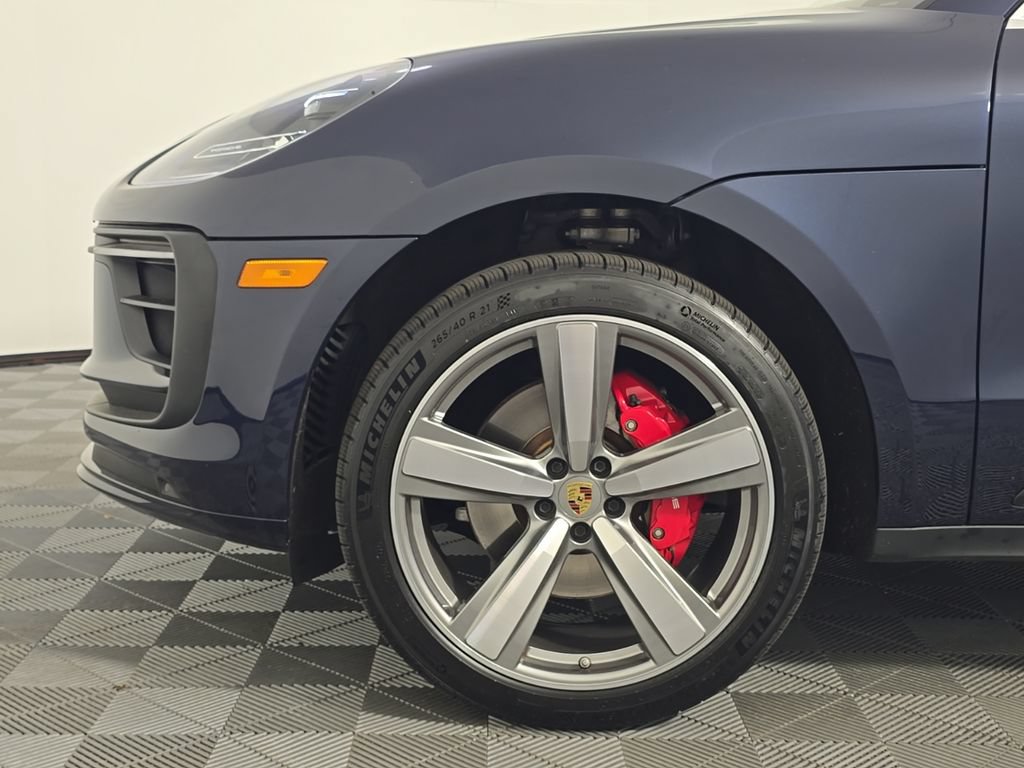 Certified 2023 Porsche Macan S AWD/4WD image 11