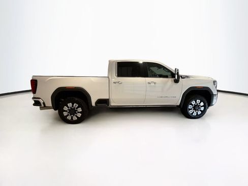 Used 2025 GMC Sierra 3500 Denali w/ Denali Reserve Package AWD/4WD image 8