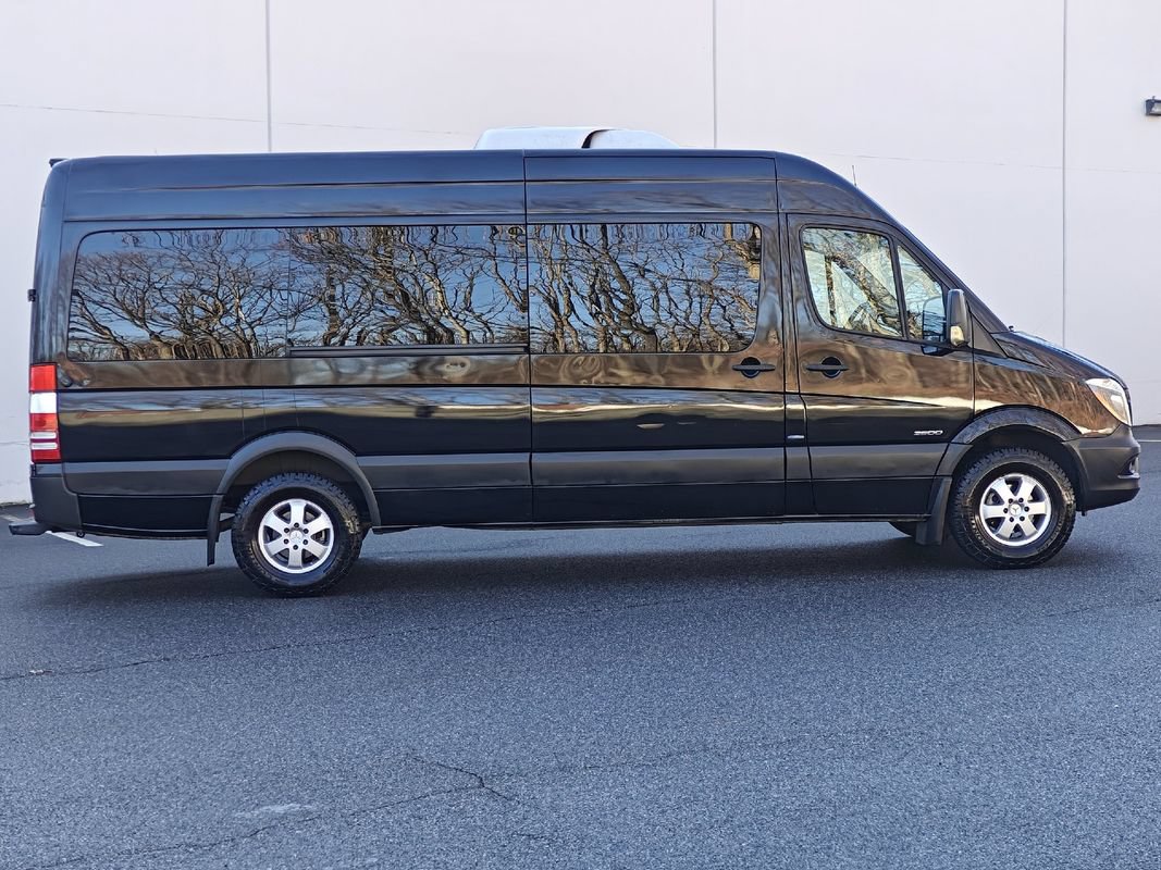 Used 2016 Mercedes-Benz Sprinter 2500 image 3