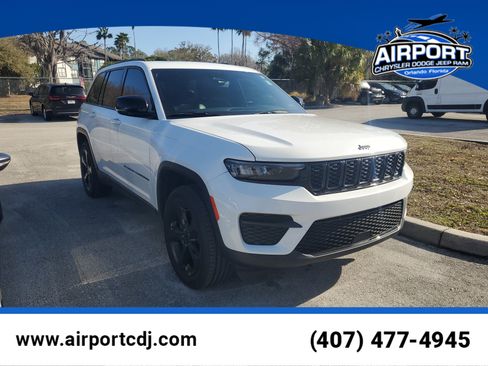 Used 2023 Jeep Grand Cherokee Altitude image 1