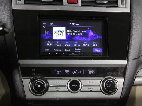 Used 2016 Subaru Legacy 2.5i AWD/4WD image 8