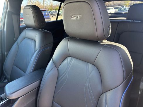 Used 2025 Buick Envista Sport Touring image 35