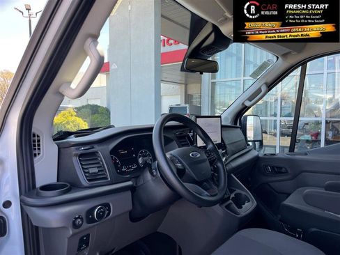 Used 2024 Ford Transit 350 XLT image 15