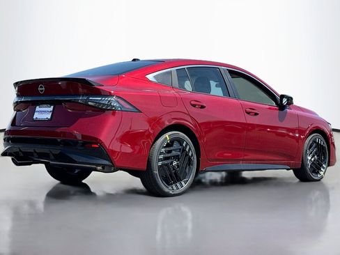 New 2026 Nissan Sentra SR FWD image 2