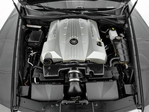 Used 2006 Cadillac XLR RWD image 43
