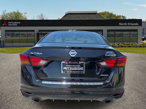 Used 2020 Nissan Altima 2.0 Platinum FWD image 4