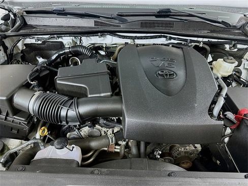 Used 2019 Toyota Tacoma SR w/ SR Convenience Package image 27