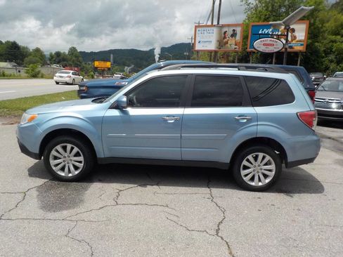 Used 2011 Subaru Forester 2.5X Limited AWD/4WD image 1