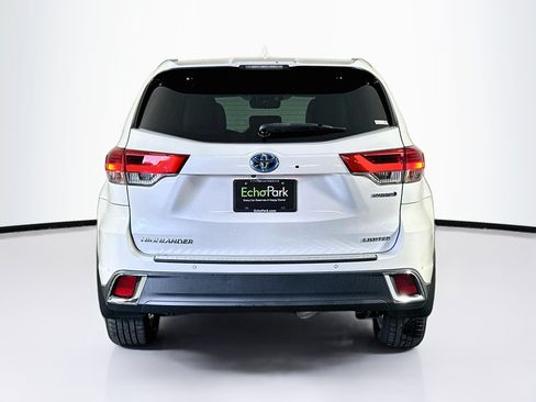 Used 2018 Toyota Highlander Limited Platinum AWD/4WD image 7