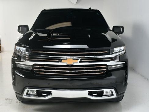 Used 2019 Chevrolet Silverado 1500 High Country w/ High Country Premium Package image 12