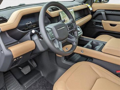 New 2025 Land Rover Defender 110 S image 3