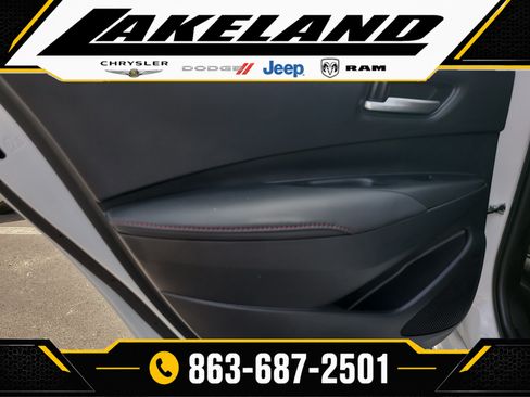 Used 2025 Toyota Corolla SE FWD image 10