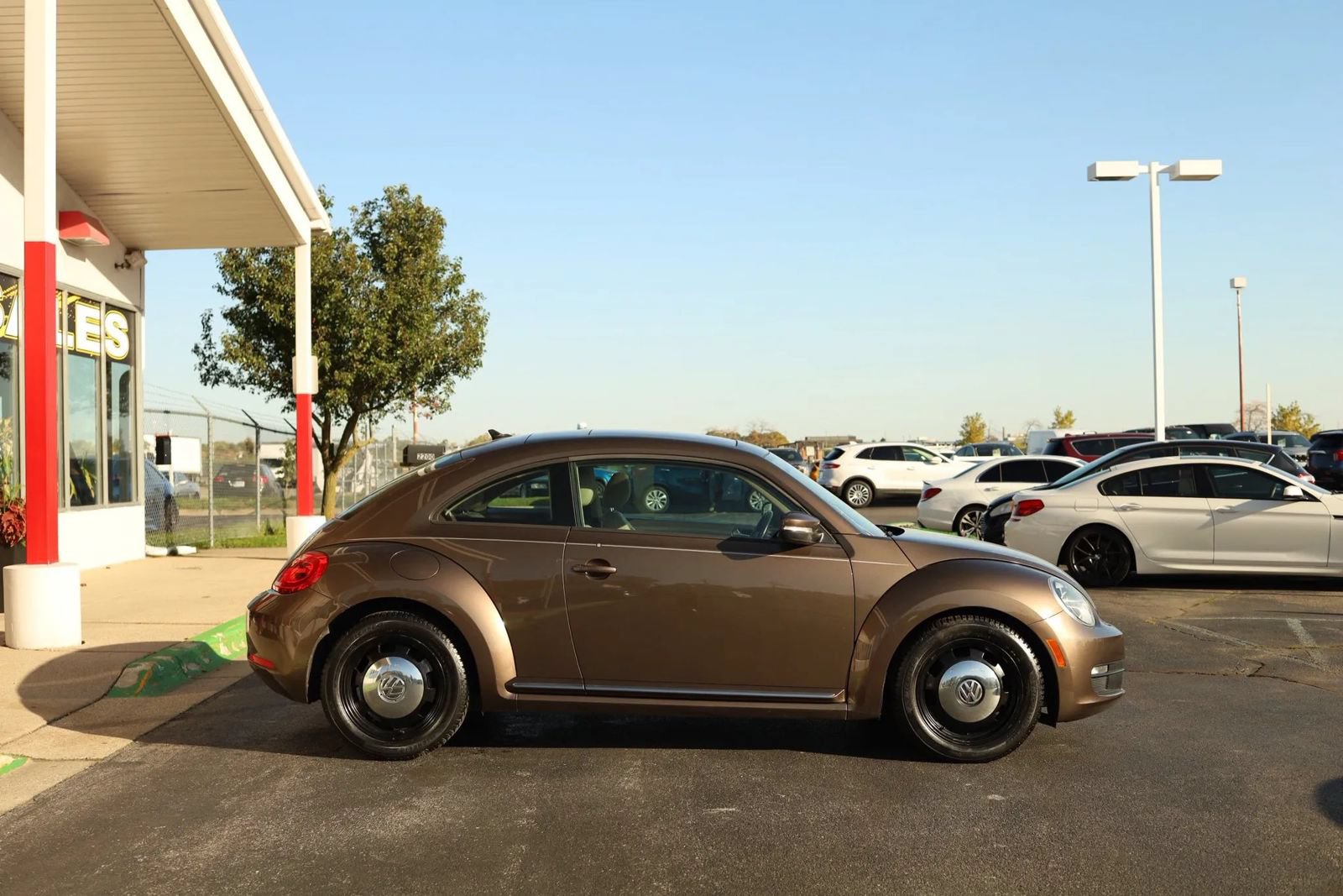 Used 2014 Volkswagen Beetle 1.8T FWD image 4
