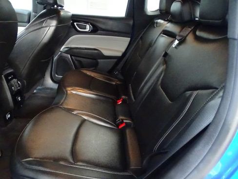 Certified 2025 Jeep Compass Limited AWD/4WD image 4