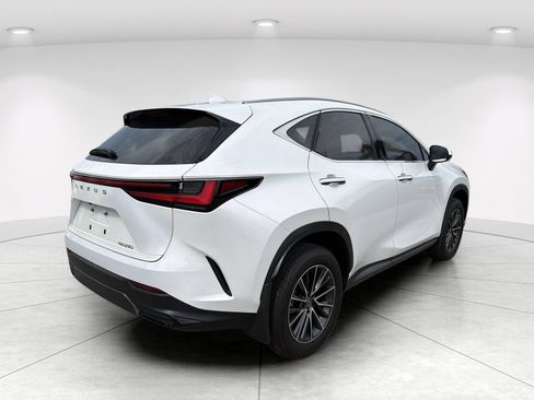 Used 2025 Lexus NX 250 FWD w/ Accessory Package (K3) image 4