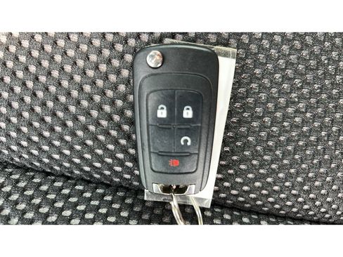 Certified 2017 Chevrolet Equinox LT w/ Convenience Package FWD image 34