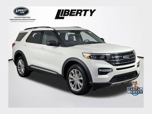 Used 2024 Ford Explorer XLT w/ Equipment Group 202A AWD/4WD image 1