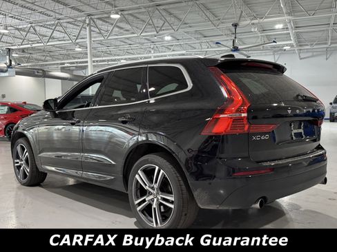 Used 2018 Volvo XC60 T6 Momentum w/ Convenience Package image 2