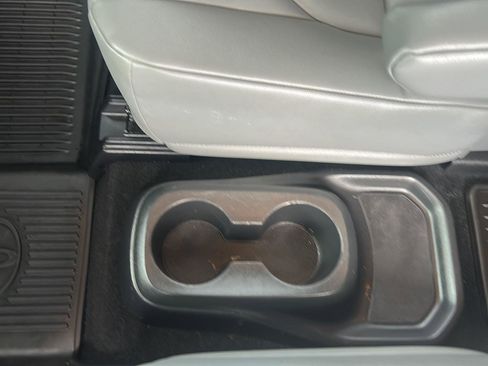 Used 2023 Toyota Highlander XLE image 20