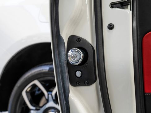 Used 2023 Rolls-Royce Cullinan Black Badge w/ Dark Exterior Package image 39