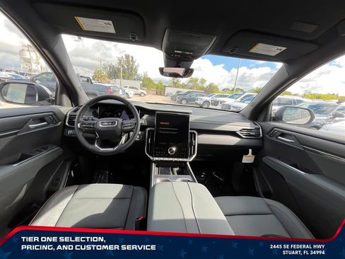 New 2026 GMC Acadia AT4 w/ Luxury Package AWD/4WD image 29
