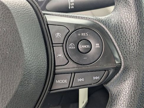 Used 2023 Toyota Corolla LE image 18