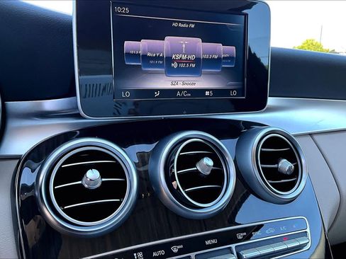 Used 2017 Mercedes-Benz C 300 4MATIC Sedan image 34