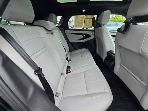 Used 2026 Land Rover Range Rover Evoque S AWD/4WD image 12