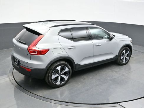 Certified 2026 Volvo XC40 B5 Plus w/ Protection Package Premier AWD/4WD image 32