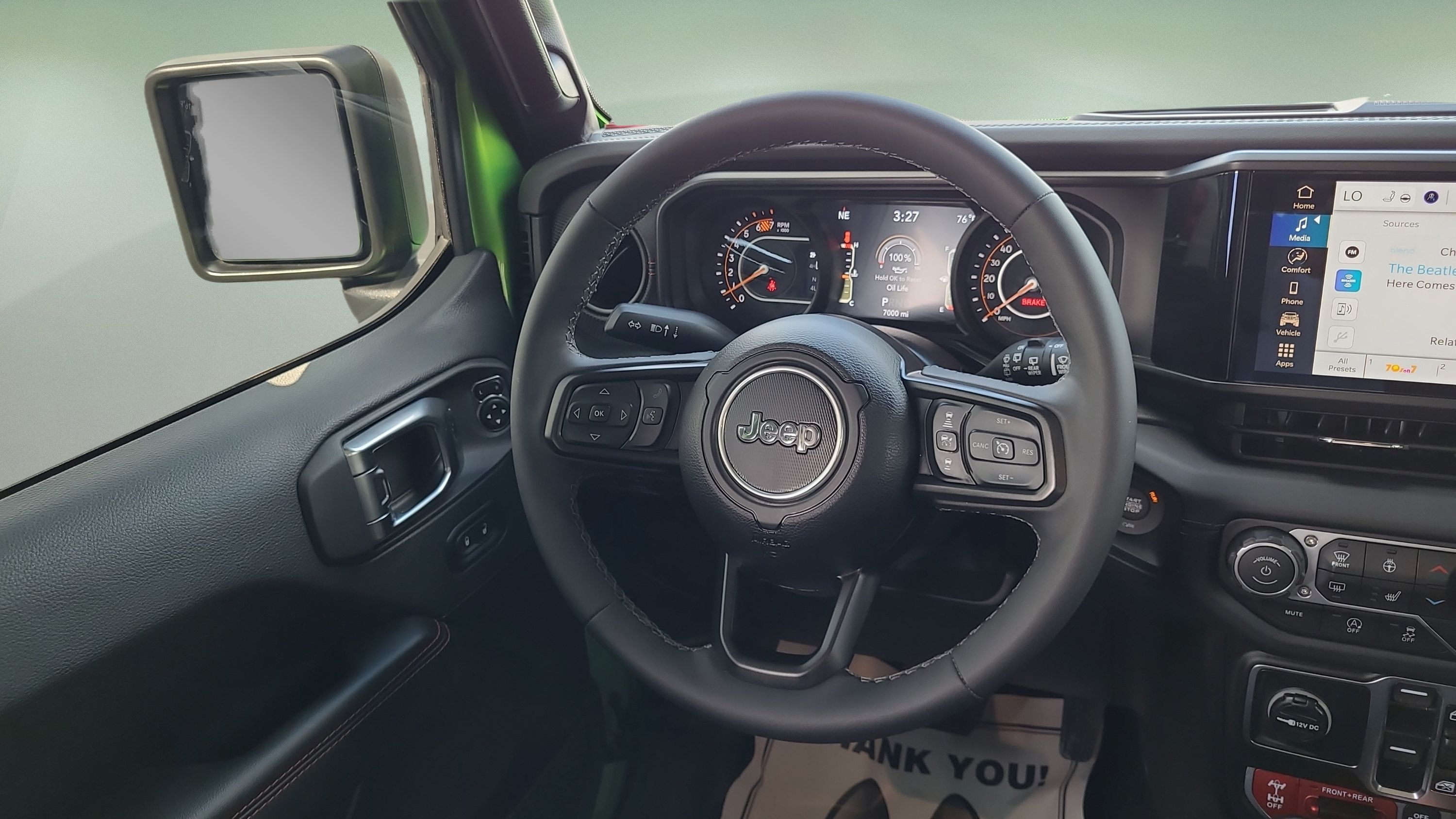 Used 2025 Jeep Wrangler Unlimited Rubicon w/ Convenience Group AWD/4WD image 12