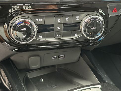 New 2026 Chevrolet Trax RS image 17