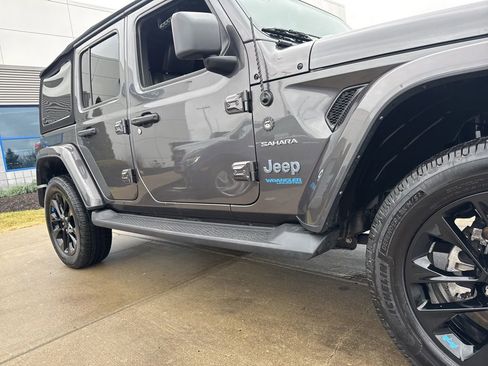 Used 2022 Jeep Wrangler Unlimited Sahara image 51