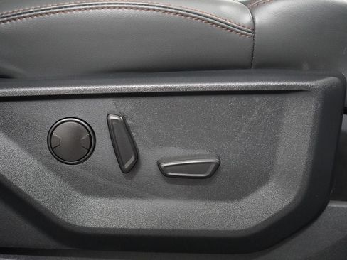 Certified 2025 Ford Expedition Active AWD/4WD image 25