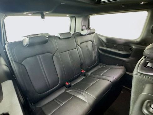 New 2026 Jeep Grand Wagoneer Limited image 32