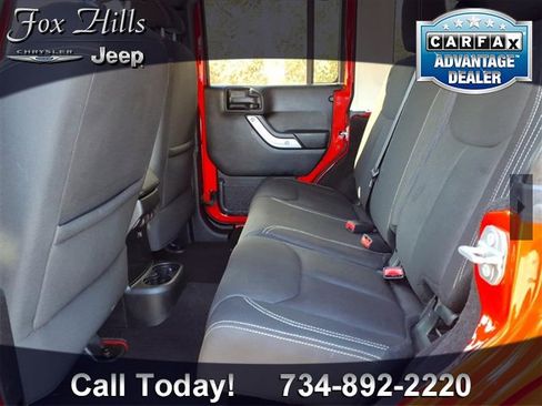 Used 2016 Jeep Wrangler Unlimited Sahara image 11