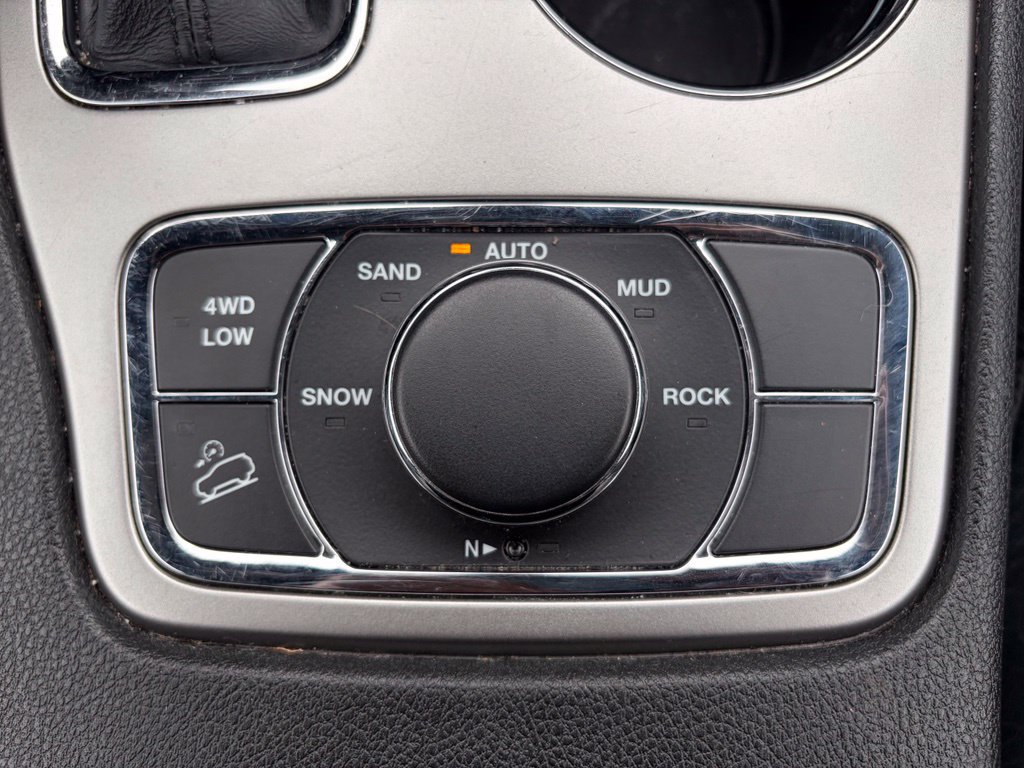 Used 2018 Jeep Grand Cherokee Limited AWD/4WD image 29